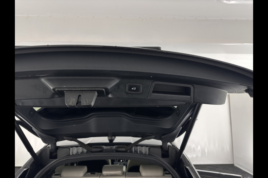 Land Rover Range Rover Velar 2.0 I4 AWD R-Dynamic HSE Aut. *PANO | HEAD-UP | LEATHER | FULL-LED | MEMORY-PACK | BLIND-SPOT | MERIDIAN-SURROUND | DIGI-COCKPIT | CAMERA | KEYLESS | HEATED-COMFORTSEATS | PRIVACY-GLASS | SHIFT-PADDLES | 21 "ALU*