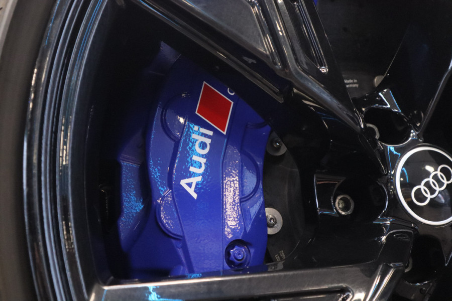 Audi A6 Avant RS 6 TFSI Quattro Keramisch Leder Panoramadak 4WS Nardo B&O!