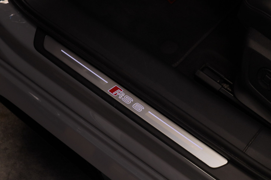 Audi A6 Avant RS 6 TFSI Quattro Keramisch Leder Panoramadak 4WS Nardo B&O!