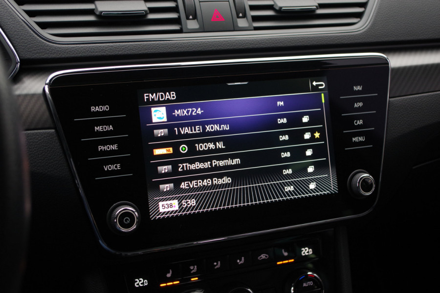 Škoda Superb Combi 1.4 TSI 218 PK iV Sportline Business PHEV, Adap. Cruise Control, 360 Camera, Matrix-LED