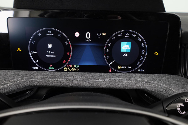 Škoda Superb Combi First Edition 1.5 MHEV 150 pk TSI e | Navigatie | Parkeercamera | Verwarmbare voorstoelen en achterbank | 18 inch Lichtmetalen velgen | Verlengde garantie