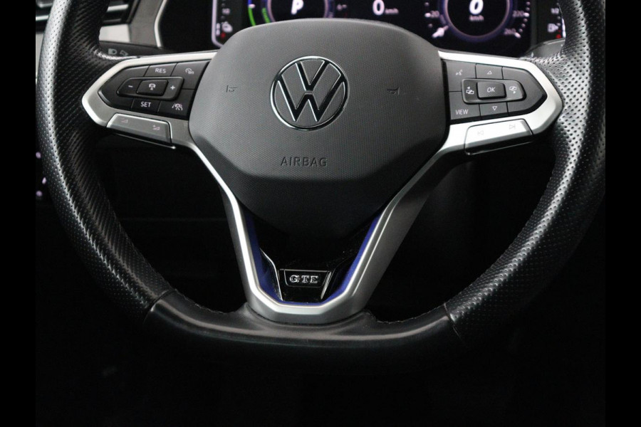 Volkswagen Passat 1.4 TSI PHEV GTE | Trekhaak | Adaptive cruise | Camera | Matrix LED | Keyless | Carplay | Navigatie | Park Assist | Plug In