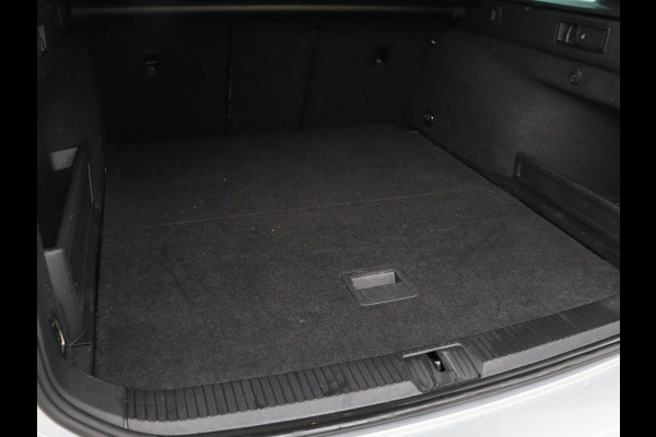 Volkswagen Passat 1.4 TSI PHEV GTE | Trekhaak | Adaptive cruise | Camera | Matrix LED | Keyless | Carplay | Navigatie | Park Assist | Plug In