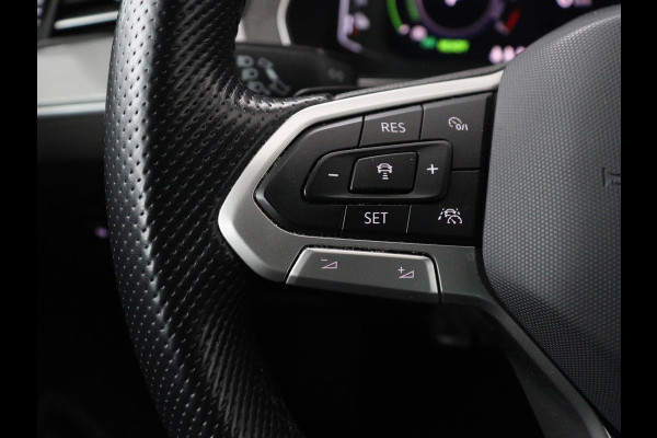 Volkswagen Passat 1.4 TSI PHEV GTE | Trekhaak | Adaptive cruise | Camera | Matrix LED | Keyless | Carplay | Navigatie | Park Assist | Plug In