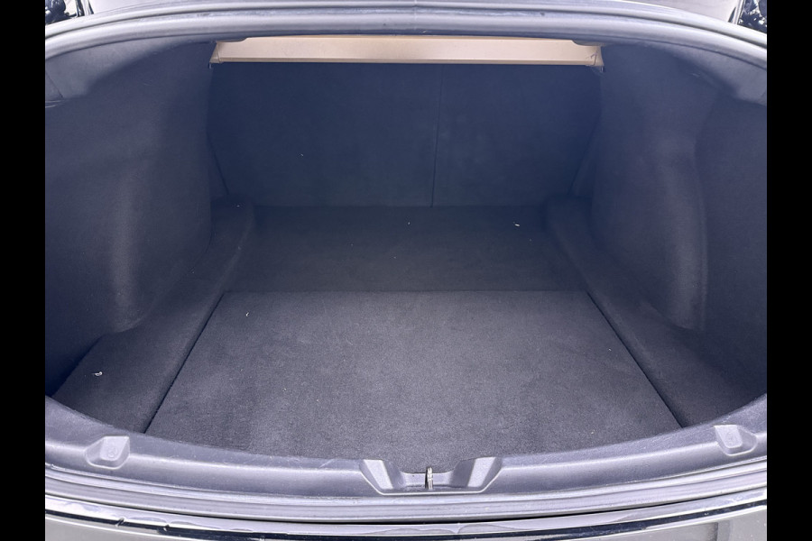 Tesla Model 3 SR+ 60kWh 325PK AutoPilot Leer PanoramaDak Adaptive Cruise Lmv 18" Camera's Elektr.-Stuur+Stoelen+Spiegels+Geheugen+Easy-Entry+V Soh 81% Ecc Navi Led DAB Voorverwarmen interieur via App Keyless One-Pedal-Drive Origineel Nederlandse Auto 1584kg licht! slechts 67 euro belasting p/m