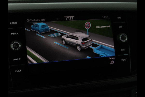 Volkswagen T-Cross 1.0 TSI Life Business | Carplay | Full LED | Keyless | Adaptive cruise | Navigatie | Parkeerhulp | Climate control | Parkeerhulp | Dodehoek detectie | Bluetooth