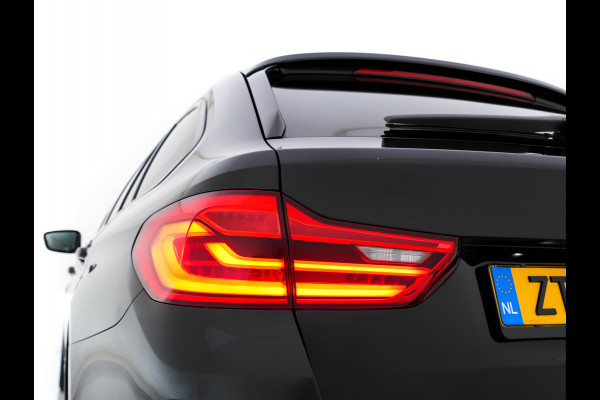 BMW 5 Serie Touring 530d Sportline High Executive Aut. *PANO | LEATHER | FULL-LED | MEMORY-PACK | TOP-VIEW | HEATED-COMFORTSEATS | NAVI-FULLMAP | PRIVACY-GLASS | AMBIENT-LIGHT | ECC | CARPLAY | PDC | TOWBAR | SHIFT-PADDLES | 20"ALU*