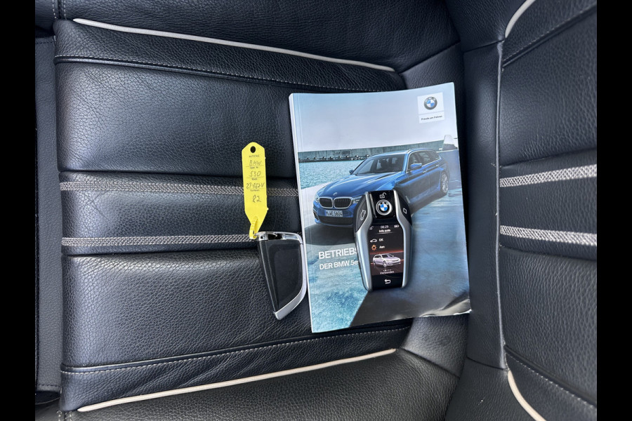 BMW 5 Serie Touring 530d Sportline High Executive Aut. *PANO | LEATHER | FULL-LED | MEMORY-PACK | TOP-VIEW | HEATED-COMFORTSEATS | NAVI-FULLMAP | PRIVACY-GLASS | AMBIENT-LIGHT | ECC | CARPLAY | PDC | TOWBAR | SHIFT-PADDLES | 20"ALU*