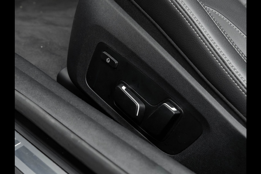 BMW 4 Serie Cabrio M440i xDrive - Trekhaak - Driving Ass Prof - Harman Kardon - Camera