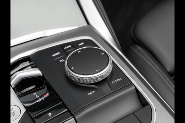 BMW 4 Serie Cabrio M440i xDrive - Trekhaak - Driving Ass Prof - Harman Kardon - Camera