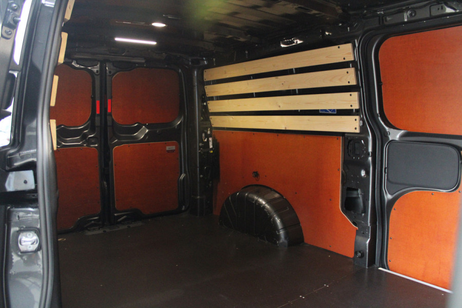 Ford Transit Custom 320 2.0 TDCI L2H1 Trend AWD 170pk - 2x Schuif - ACC - Stoel/Stuurverwarming - Trekhaak - Hout inbouw - Impriaal - Rijklaar