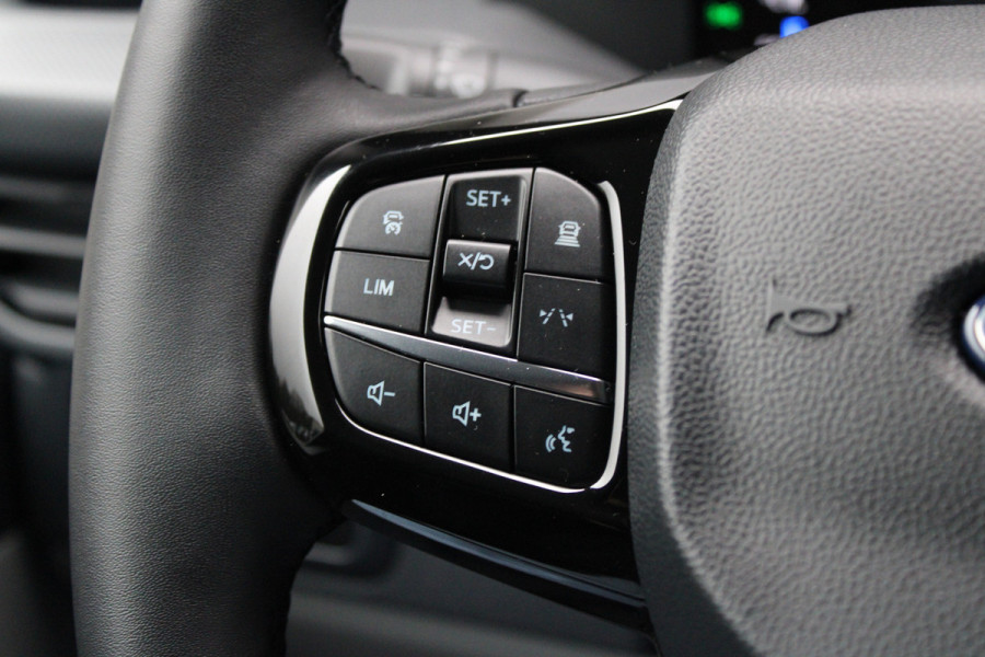 Ford Transit Custom 320 2.0 TDCI L2H1 Trend AWD 170pk - 2x Schuif - ACC - Stoel/Stuurverwarming - Trekhaak - Hout inbouw - Impriaal - Rijklaar