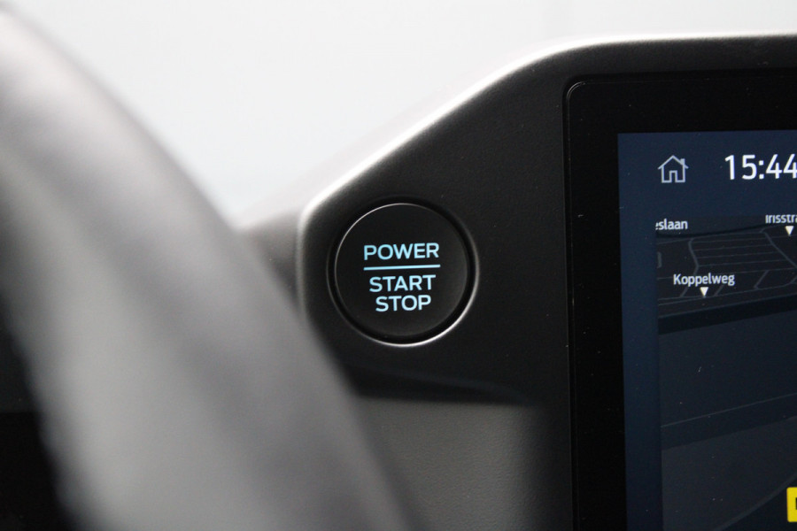 Ford Transit Custom 320 2.0 TDCI L2H1 Trend AWD 170pk - 2x Schuif - ACC - Stoel/Stuurverwarming - Trekhaak - Hout inbouw - Impriaal - Rijklaar