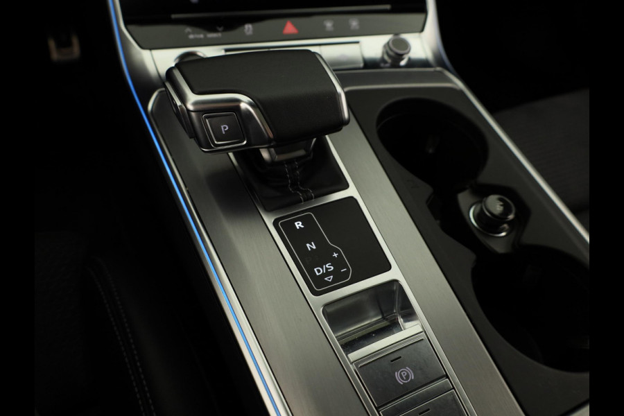 Audi A6 Avant 40 TFSI S edition Competition 204pk | Panoramadak | B&O | Ambient lighting | Matrix LED | Parkeercamera | Verlengde garantie