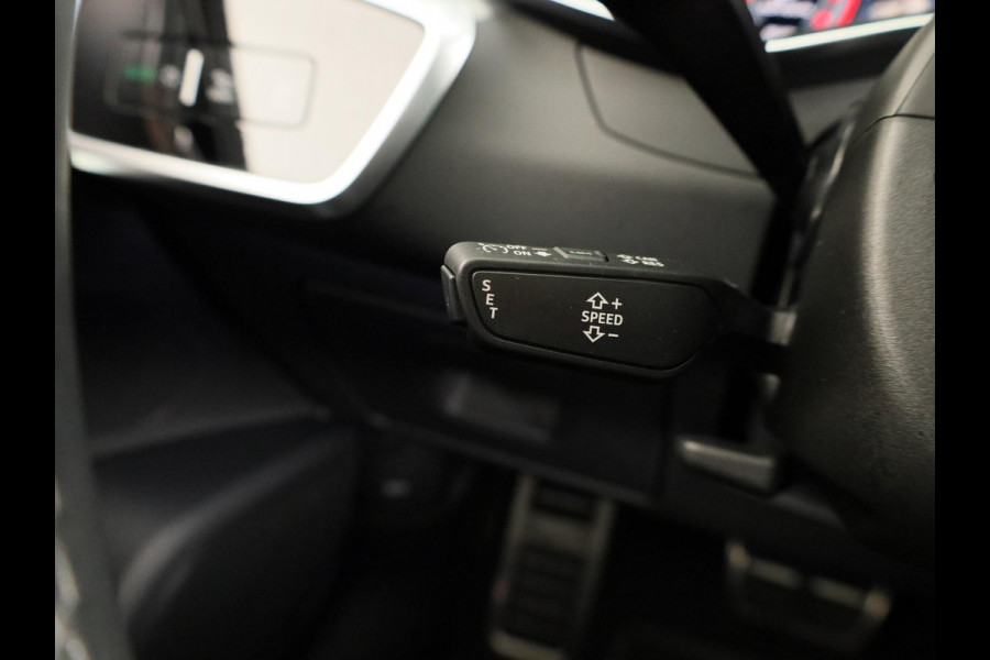 Audi A6 Avant 40 TFSI S edition Competition 204pk | Panoramadak | B&O | Ambient lighting | Matrix LED | Parkeercamera | Verlengde garantie