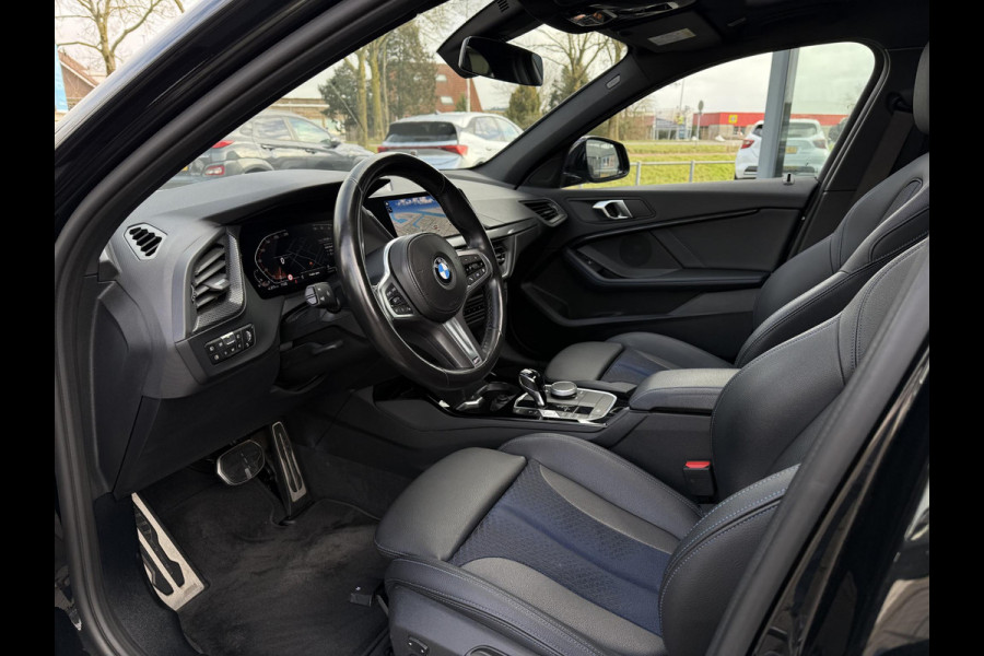 BMW 1-serie 118i Aut. M-Sport Edition | Panorama | Camera | Sport Stoelen | Sfeer Verlichting | Apple Carplay |
