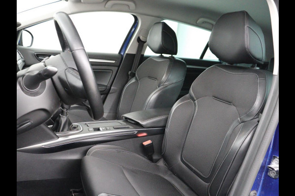 Renault Mégane 1.3 TCe Intens | Trekhaak | Carplay | Keyless | Full LED | Navigatie | Parkeerhulp | Cruise control | Bluetooth | Climate control