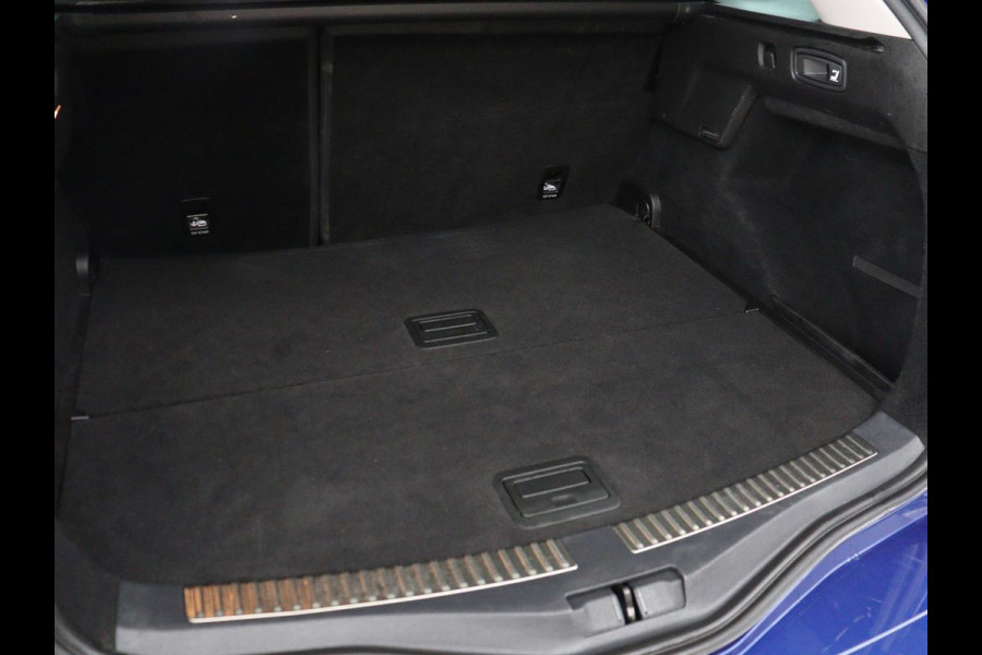 Renault Mégane 1.3 TCe Intens | Trekhaak | Carplay | Keyless | Full LED | Navigatie | Parkeerhulp | Cruise control | Bluetooth | Climate control