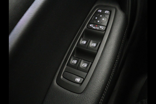 Renault Mégane 1.3 TCe Intens | Trekhaak | Carplay | Keyless | Full LED | Navigatie | Parkeerhulp | Cruise control | Bluetooth | Climate control