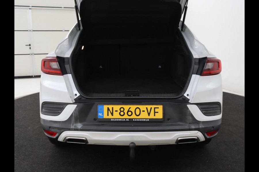 Renault Arkana 1.6 E-Tech Hybrid 145 R.S. Line | Panoramadak | Leder/Alcantara | Trekhaak | Stoelverwarming | Adaptive cruise | Camera | Carplay | Keyless | Park Assist | Full LED | Navigatie