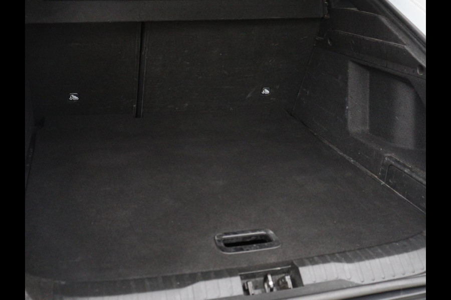 Renault Arkana 1.6 E-Tech Hybrid 145 R.S. Line | Panoramadak | Leder/Alcantara | Trekhaak | Stoelverwarming | Adaptive cruise | Camera | Carplay | Keyless | Park Assist | Full LED | Navigatie