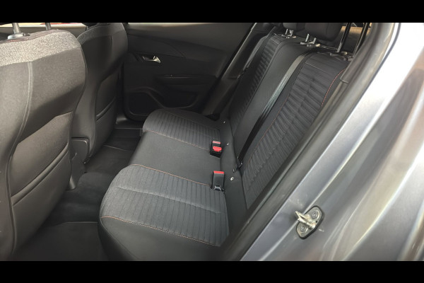 Peugeot 2008 1.2 PureTech Active Pack TREKHAAK DISTRIBUTIERIEM IS VERVANGEN CARPLAY/ ANDROID AUTO