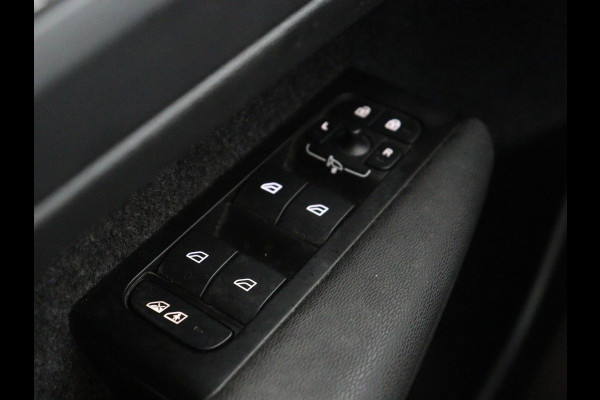 Volvo XC40 Recharge Core | SOH 95% | Stoel & stuurverwarming | Trekhaak | Camera | Carplay | Navigatie | Parkeerhulp | Full LED