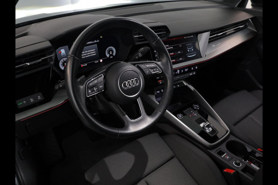 Audi A3 Sportback 40 TFSI e Advanced edition 204pk | Navigatie | Verwarmbare voorstoelen | Verlengde garantie | 17 inch lichtmetalen velgen