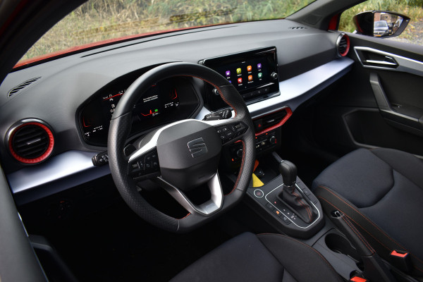 Seat Ibiza TSI 116PK DSG FR-SPORT CAMERA/ACC/CARPLAY