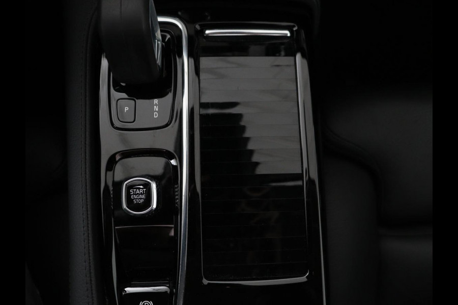 Volvo V90 2.0 T6 Plug In AWD Inscription | Panoramadak | Head-Up | Leder | Harman/Kardon | 20'' | 360 Camera | Stoelverwarming | Keyless | Carplay | Full LED | Stuurverwarming | PHEV