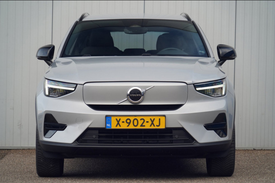 Volvo XC40 Single Motor Essential 69 kWh / 31dkm NAP / Elek. Trekhaak / Camera / Carplay / NL-Auto