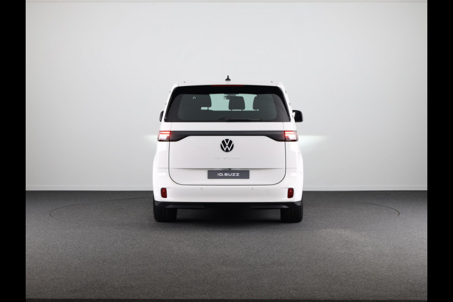 Volkswagen ID. Buzz Cargo 77 kWh Volkswagen ID. Buzz Cargo L1H1 77 kWh | verlengde fabrieksgarantie | Navigatie via App | Trekhaak | Cruise Control | Parkeer pakket | Elektrische achterklep |