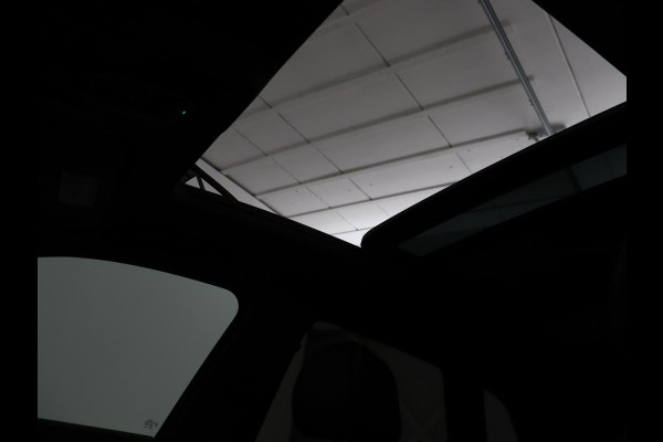 Audi Q5 2.0 TFSI S line | Panoramadak | Stoelverwarming | Virtual Cockpit | Camera | Carplay | Keyless | Side Assist | Full LED | Navigatie | Half leder | Sportstoelen | Parkeerhulp | Cruise control