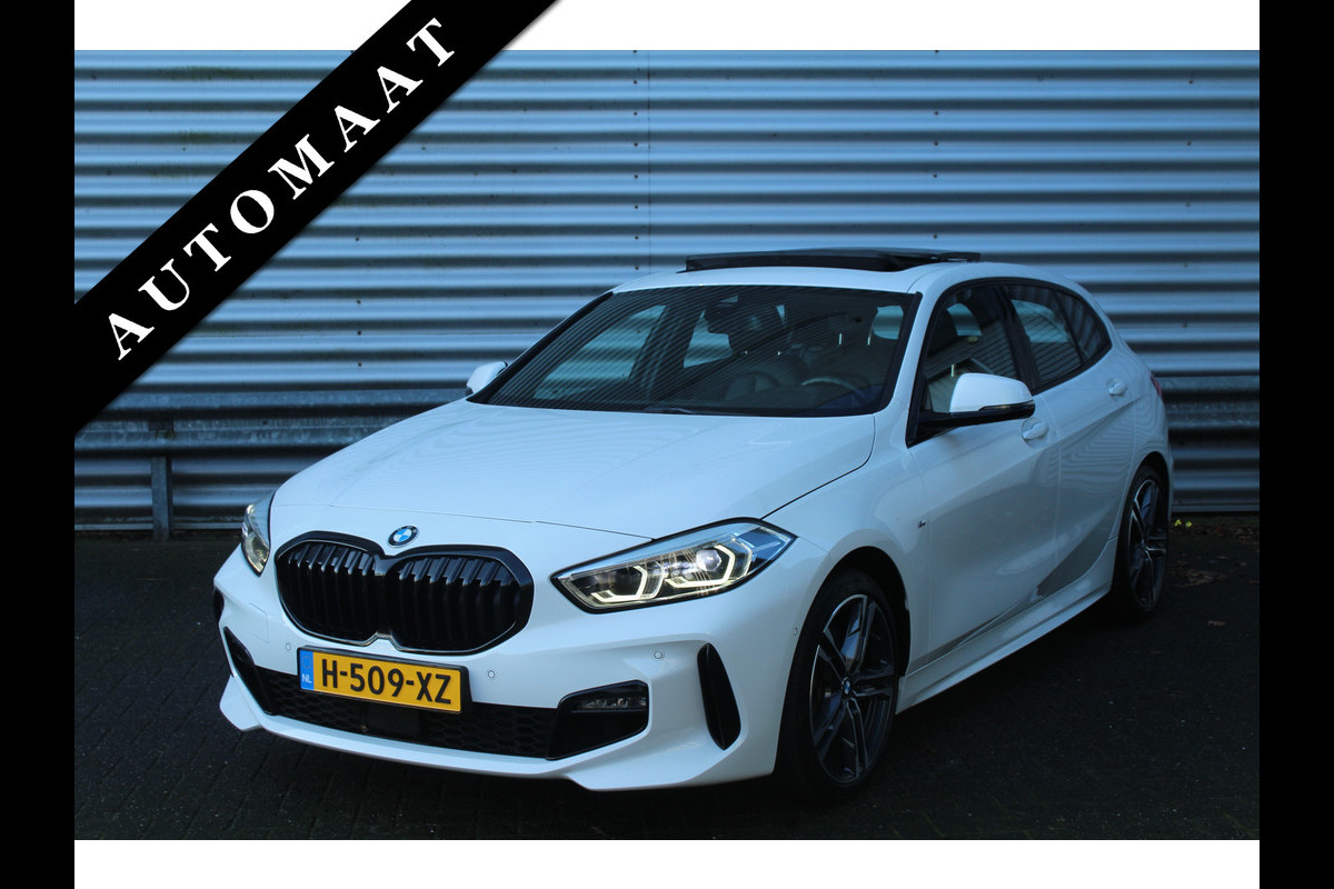 BMW 1-serie 118i 141pk High Executive Edition M-Sport AUTOMAAT Panoramadak NL-Auto NAP Clima Cruise Navi Camera Leder El. Klep 18"LMV