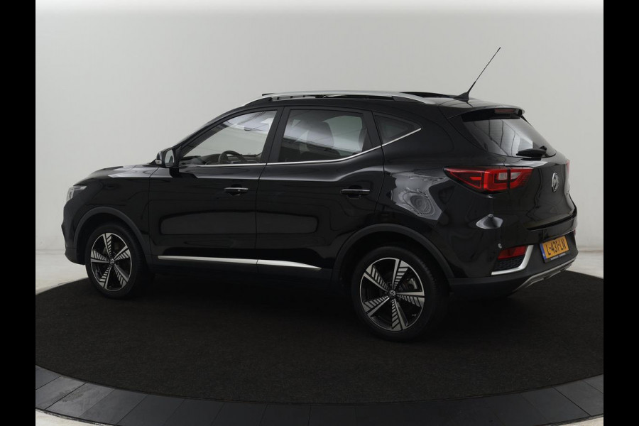 MG ZS EV Luxury 45 kWh | Panoramadak | Leder | Stoelverwarming | Carplay | Adaptive cruise | Camera | Keyless | Full LED | Navigatie