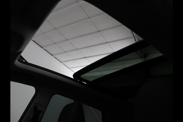 MG ZS EV Luxury 45 kWh | Panoramadak | Leder | Stoelverwarming | Carplay | Adaptive cruise | Camera | Keyless | Full LED | Navigatie