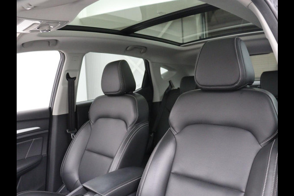 MG ZS EV Luxury 45 kWh | Panoramadak | Leder | Stoelverwarming | Carplay | Adaptive cruise | Camera | Keyless | Full LED | Navigatie