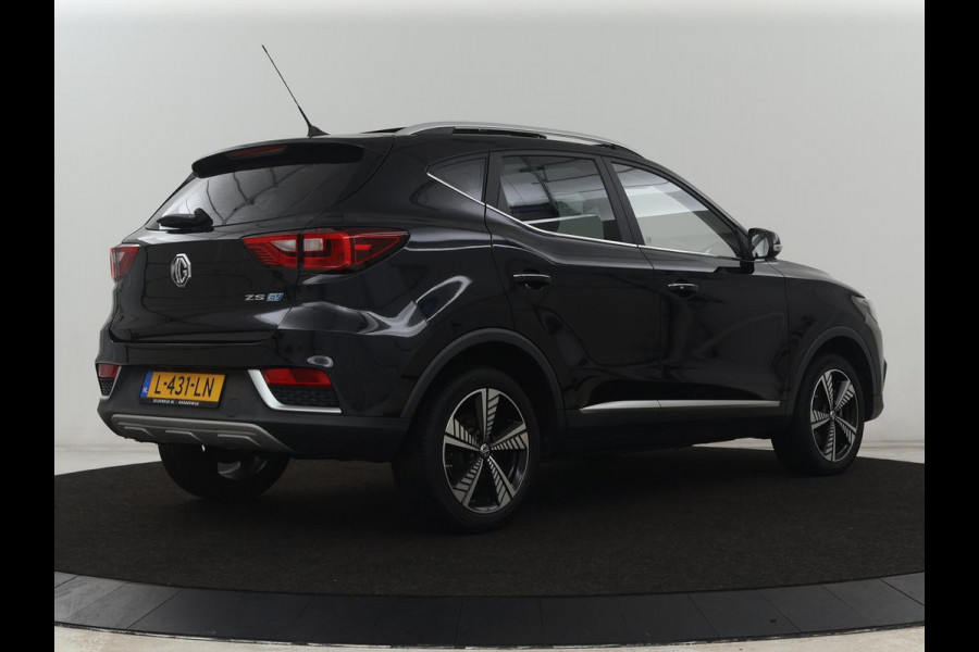 MG ZS EV Luxury 45 kWh | Panoramadak | Leder | Stoelverwarming | Carplay | Adaptive cruise | Camera | Keyless | Full LED | Navigatie