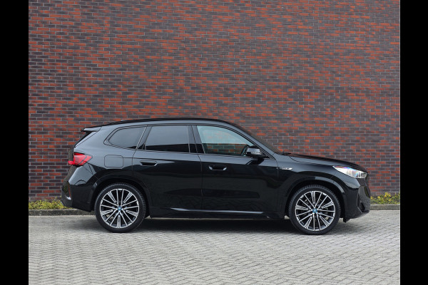 BMW X1 30e xDrive | Pano - Trekhaak - Camera