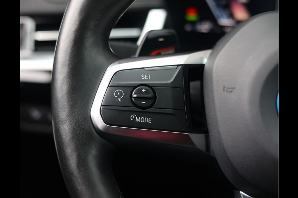 BMW X1 30e xDrive | Pano - Trekhaak - Camera
