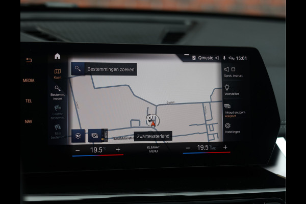 BMW X1 30e xDrive | Pano - Trekhaak - Camera