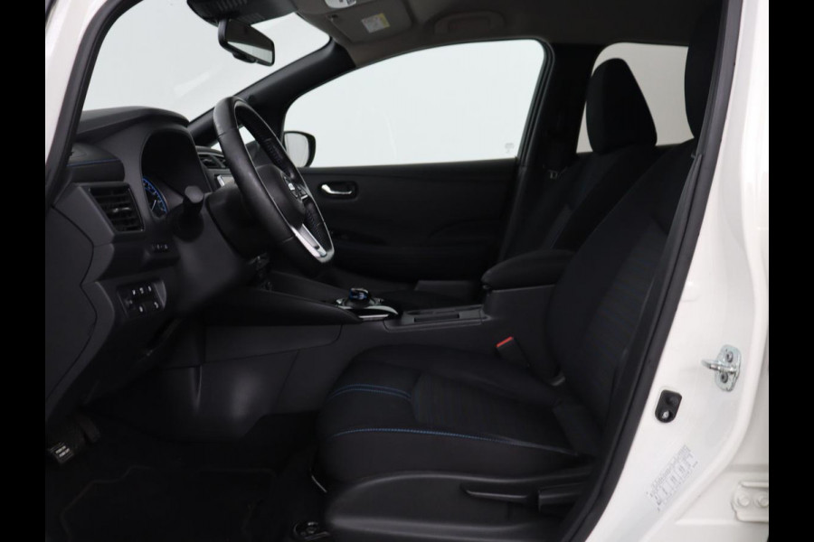 Nissan Leaf e+ N-Connecta 62 kWh | SOH 94% | Stoelverwarming | 360 Camera | Adaptive cruise | Carplay | Keyless | Full LED | Achterbankverwarming | Climate control