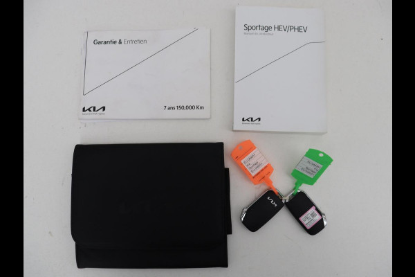 Kia Sportage 1.6 T-GDi Plug-in Hybrid AWD DynamicPlusLine | Stoelverwarming | Adaptive cruise | Matrix LED | 19'' | Camera | Half leder | Carplay | Keyless | Stuurverwarming | Navigatie | PHEV
