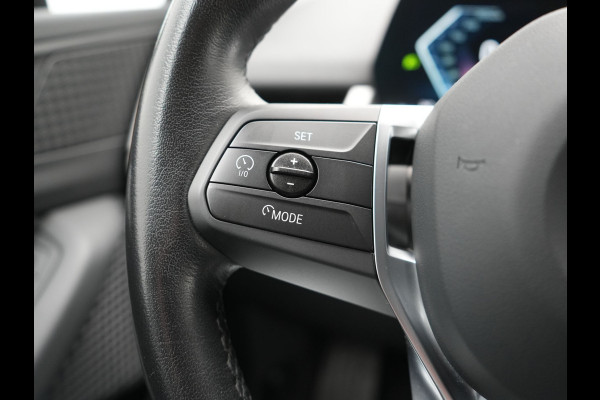 BMW 2 Serie Active Tourer 218i Executive 136pk Dealer O.H | Widescreen Navi | Camera | Voorstoelen Verwarmd | Apple Carplay | LED Koplampen | Navigatie | DAB | Cruise Control |