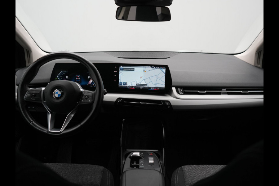 BMW 2 Serie Active Tourer 218i Executive 136pk Dealer O.H | Widescreen Navi | Camera | Voorstoelen Verwarmd | Apple Carplay | LED Koplampen | Navigatie | DAB | Cruise Control |