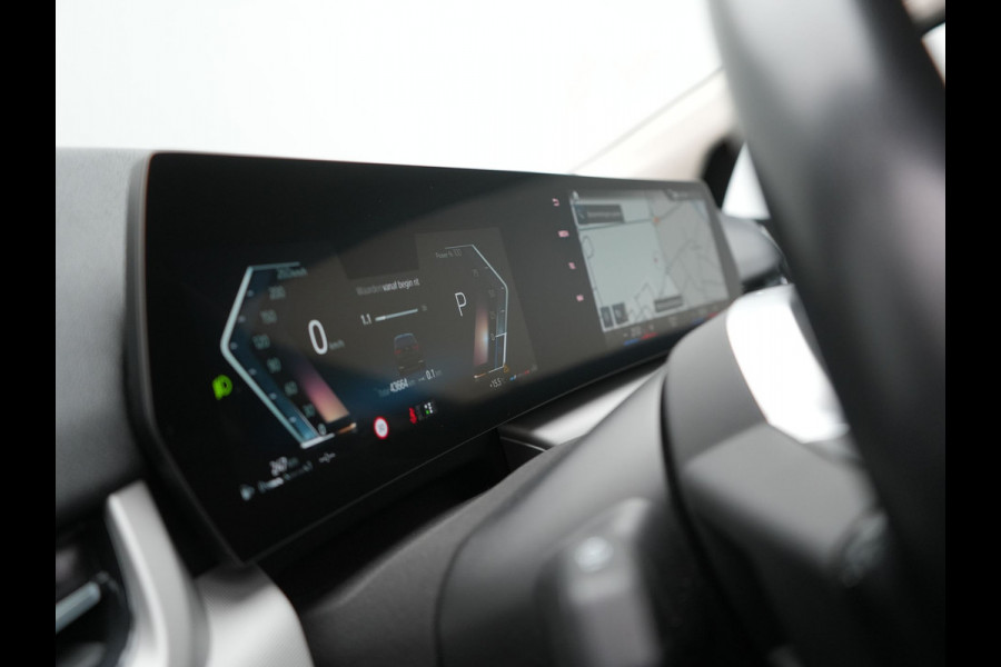 BMW 2 Serie Active Tourer 218i Executive 136pk Dealer O.H | Widescreen Navi | Camera | Voorstoelen Verwarmd | Apple Carplay | LED Koplampen | Navigatie | DAB | Cruise Control |