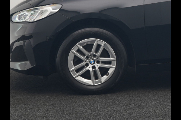 BMW 2 Serie Active Tourer 218i Executive 136pk Dealer O.H | Widescreen Navi | Camera | Voorstoelen Verwarmd | Apple Carplay | LED Koplampen | Navigatie | DAB | Cruise Control |