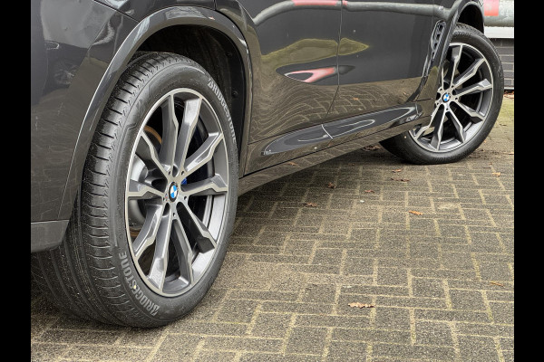 BMW X4 xDrive30i High Executive M Sport Pakket Automaat / Navigatie Professional / Panoramadak / Head-Up Display / Driving Assistant Plus / Innovation Pakket / Leder / M Sportremsysteem / Adaptief Onderstel / 20 Inch