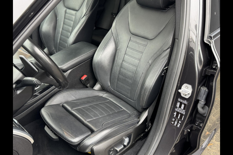 BMW X4 xDrive30i High Executive M Sport Pakket Automaat / Navigatie Professional / Panoramadak / Head-Up Display / Driving Assistant Plus / Innovation Pakket / Leder / M Sportremsysteem / Adaptief Onderstel / 20 Inch