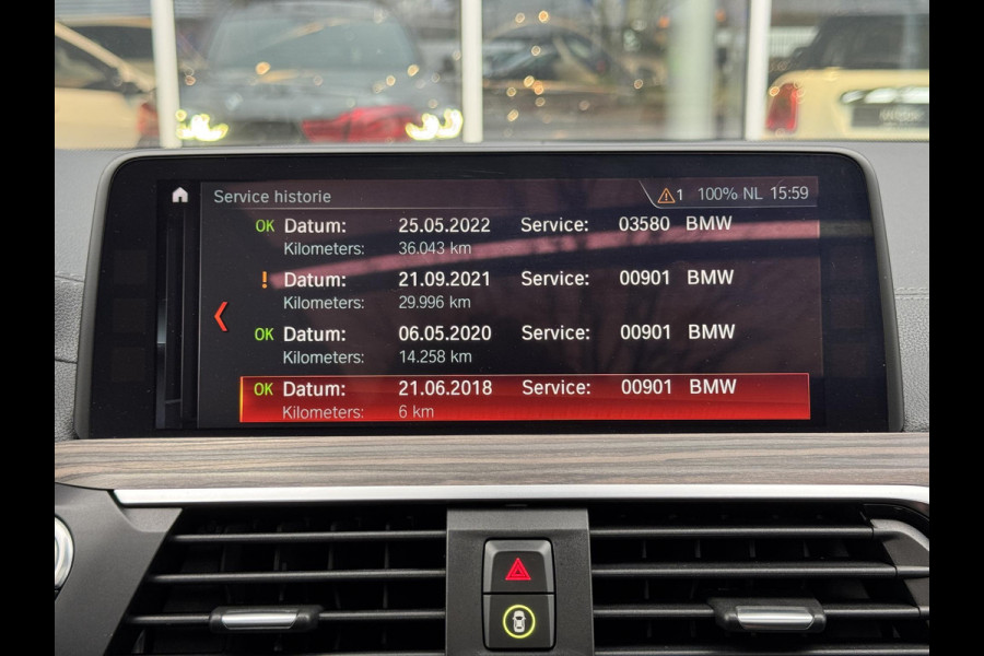 BMW X4 xDrive30i High Executive M Sport Pakket Automaat / Navigatie Professional / Panoramadak / Head-Up Display / Driving Assistant Plus / Innovation Pakket / Leder / M Sportremsysteem / Adaptief Onderstel / 20 Inch